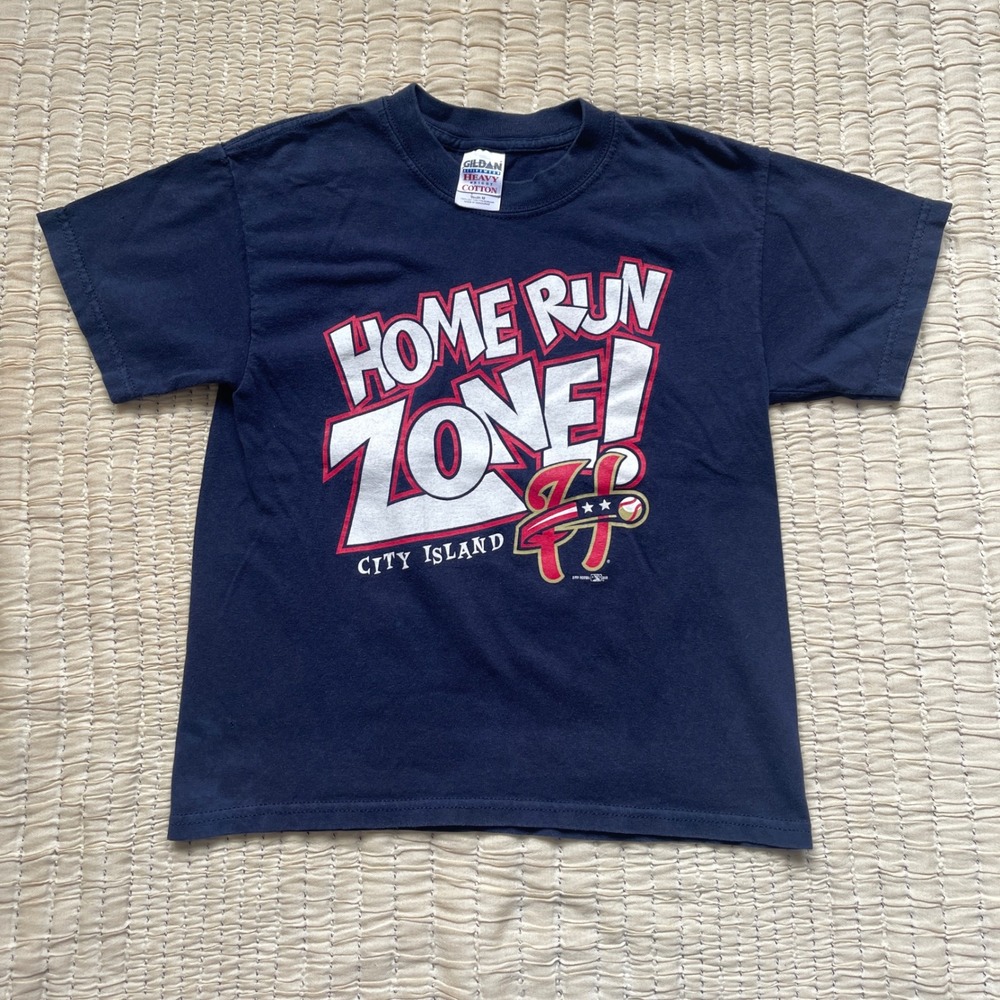 Gildan Youth M Navy Blue Home Run Zone City Island Baseball Graphic T-Shirt 2006